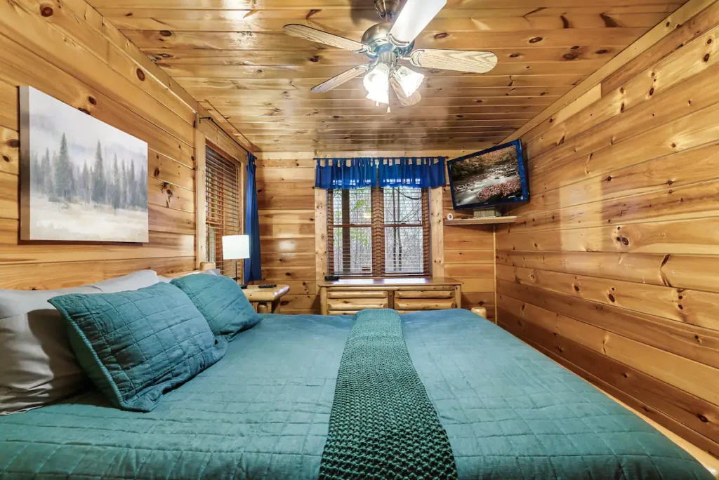 Rove Stays Georgeous Mountain Cabin - Tennessee Rental 10